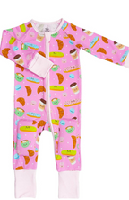 Criossant and Lattes Please